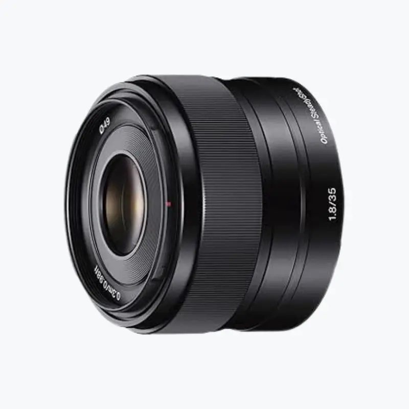 Lente Sony E 35mm f/1.8 OSS, abertura grande para Sony APS-C