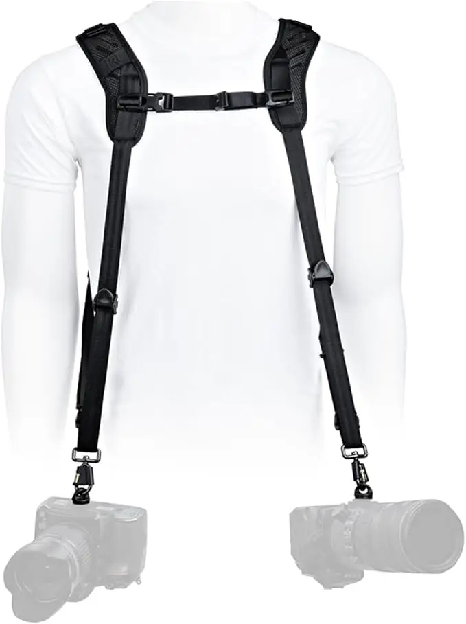 Peitoral de alça dupla BlackRapid Blackline II com duas câmeras penduradas