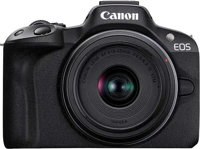 Câmera Canon EOS R50 com lente 18-45mm, sensor APS-C com fator crop 1,6x